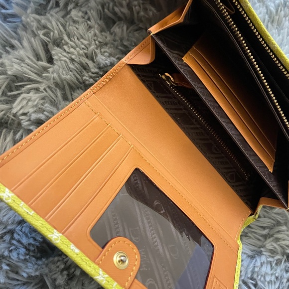 Design Wallet - Picture 5 of 7